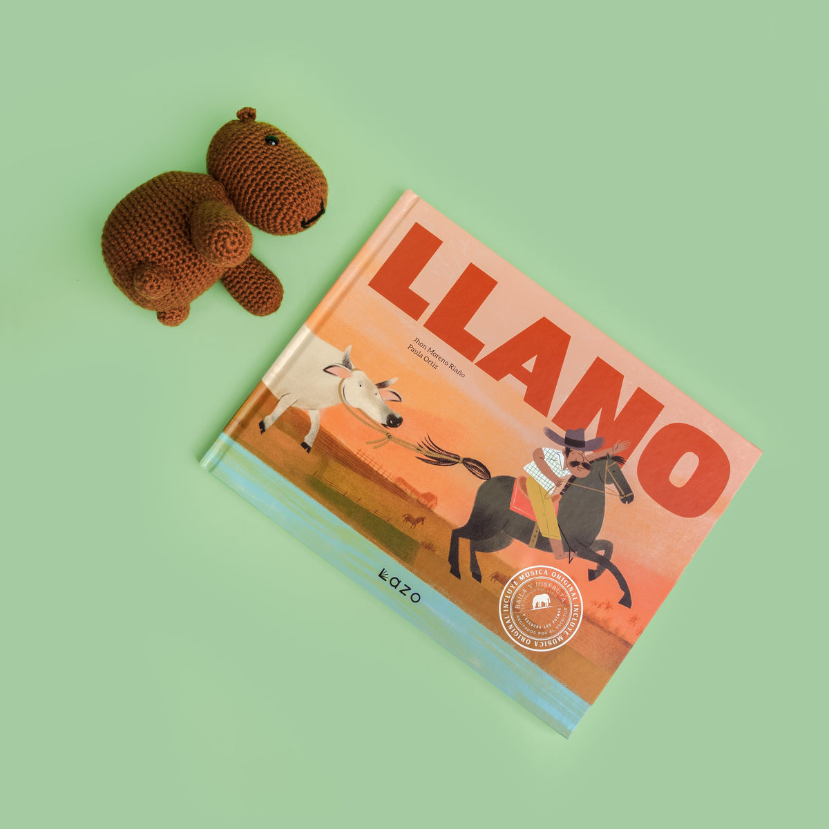 Libro Llano + peluche chigüiro - Image 1
